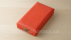 Krabička na vyznamenání - červená