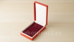 Krabička na vyznamenání - červená