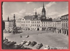 Jindřichův Hradec - Náměstí s radnicí, socha