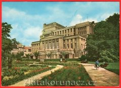 Teplice - Divadlo - květiny