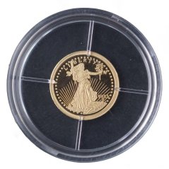 Zlatá medaile s námětem americké 20 dolarové mince 1933