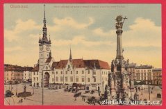 Olomouc - Horní náměstí s radnicí a souchou nejsv. Trojice