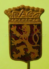 Praga červený