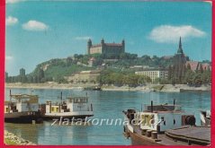 Bratislava - pohled z lodě na hrad