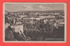 Praha - pohled ze starých zámeckých schodů