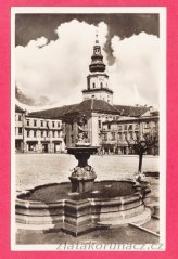 Kroměříž - Náměstí s fontánou