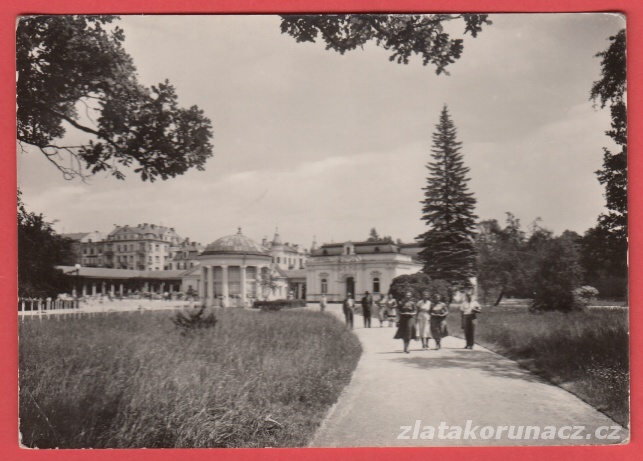 Františkovy Lázně - park, lidé