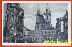 Praha - Týnský chrám a orloj, lidé, auto, hodiny