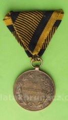 F. J. I. válečná medaile 2. December 1873 se stuhou