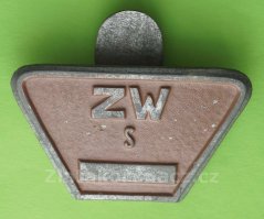 Firemní odznak pro totálně nasazené v Zittwerke v Semilech