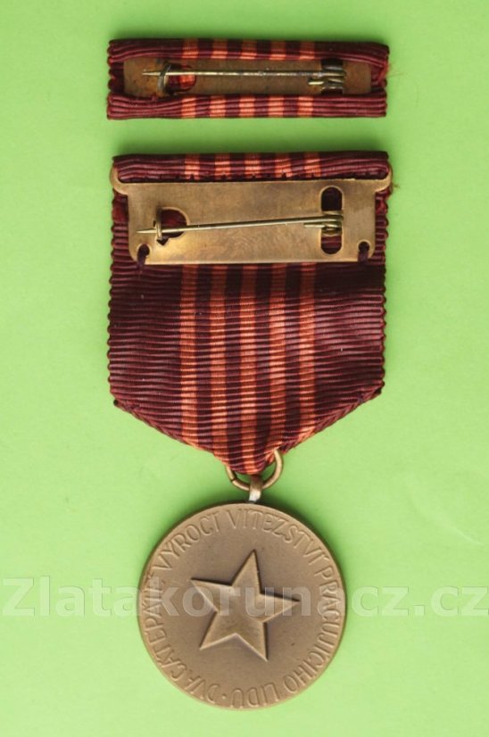 Pamětní medaile k 25. výročí Vítězného února
