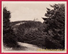 Radhošť - pohled z lesa na vrchol