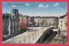 Cheb - náměstí, stromy, lampy