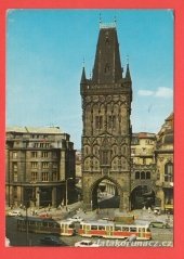 Praha - pohled na Prašnou bránu